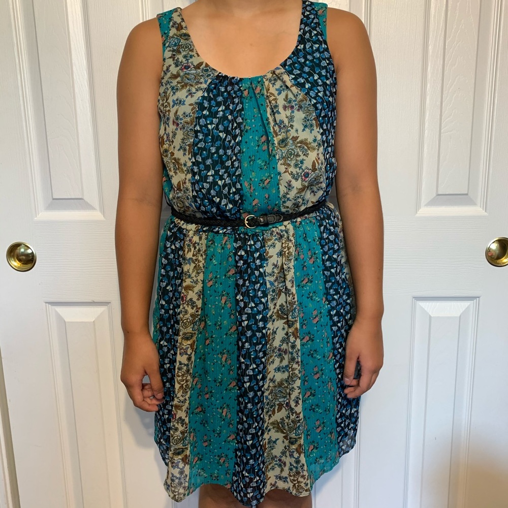 Juniors floral dress.